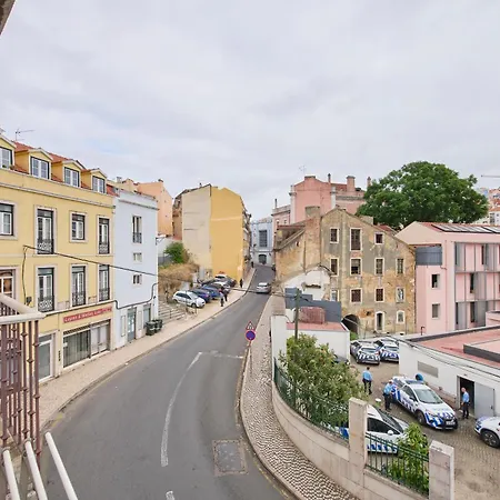 Cozy With Castel View Apartament *