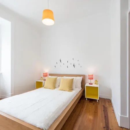 Cozy Apartment With Castel View Apartment *