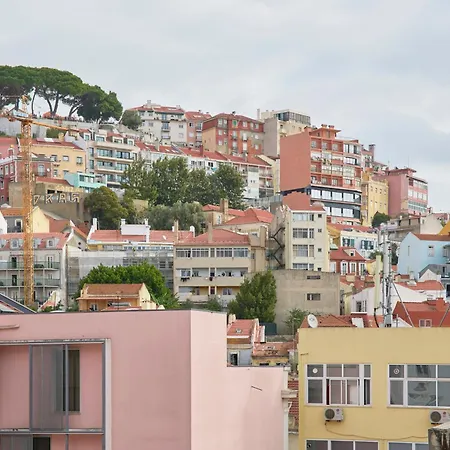 Cozy With Castel View شقة Lisboa