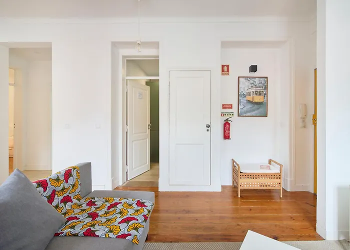 Cozy With Castel View *