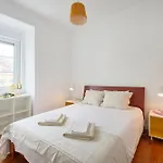 Cozy Apartment With Castel View *