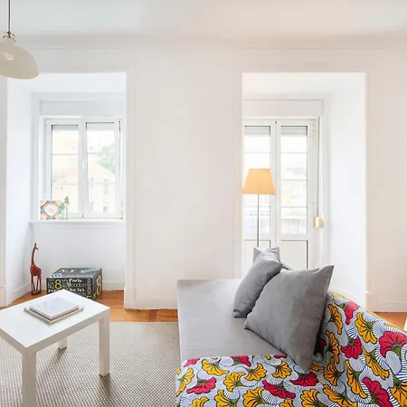 아파트 Cozy With Castel View